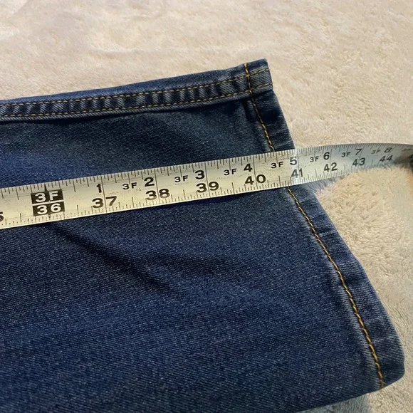 Levis 502 Regular Taper Mens Blue Jeans Size 36x32 Dark Wash Denim (35x30) - Picture 9 of 13